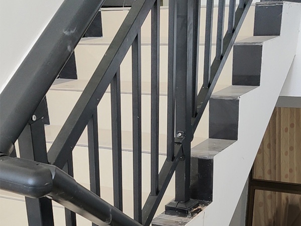 室內(nèi)樓梯護(hù)欄
