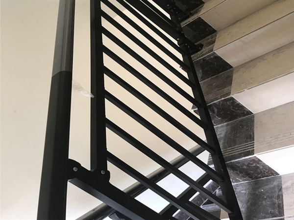 辦公樓樓梯護欄
