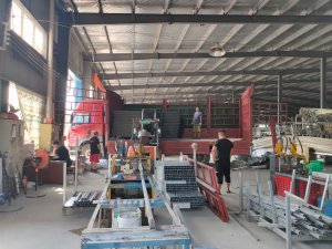 金用護欄2020年8月18日鋅鋼窗戶護欄裝車發貨！