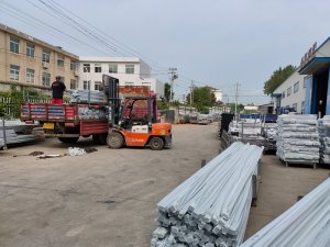 金用護欄2020年8月24日鋅鋼陽臺護欄發(fā)貨！