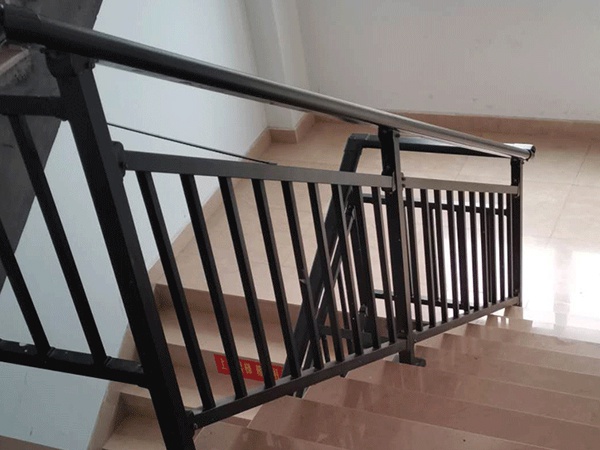 大批量采購(gòu)樓梯扶手，從這3款樓梯扶手中就對(duì)了！