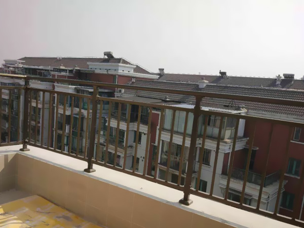 鋅鋼陽臺護欄應用范圍 鋅鋼陽臺護欄應用范圍