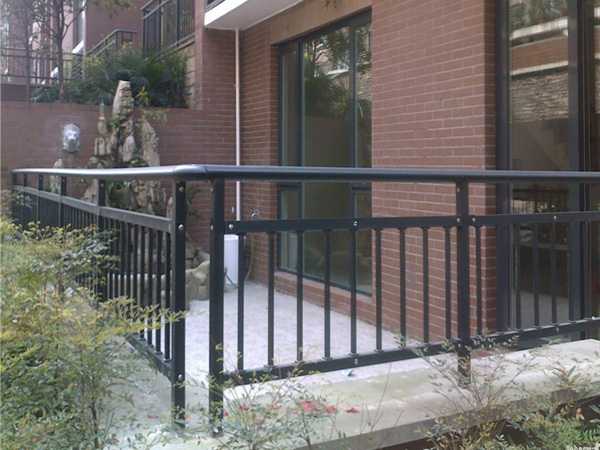 采購鋅鋼陽臺護欄，這些采購渠道一定要知道！