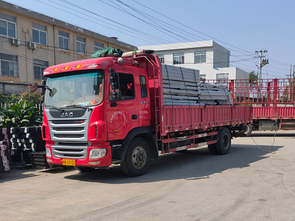 金用護欄2020年10月19日鋅鋼陽臺護欄發貨！