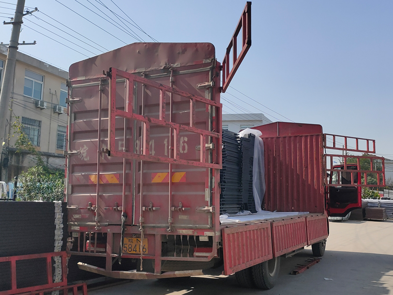 金用護欄2020年10月23日飄窗護欄發貨！