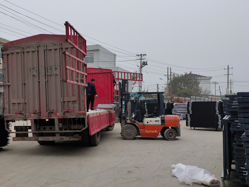  金用護(hù)欄2020年12月10日鋅鋼陽臺護(hù)欄發(fā)貨！