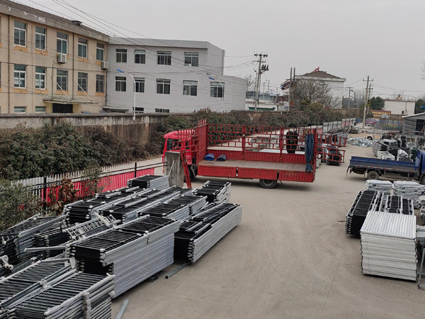 金用護欄2020年12月17日鋁合金百葉窗發(fā)貨！