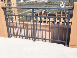 陽(yáng)臺(tái)護(hù)欄款式大全 陽(yáng)臺(tái)護(hù)欄款式大全