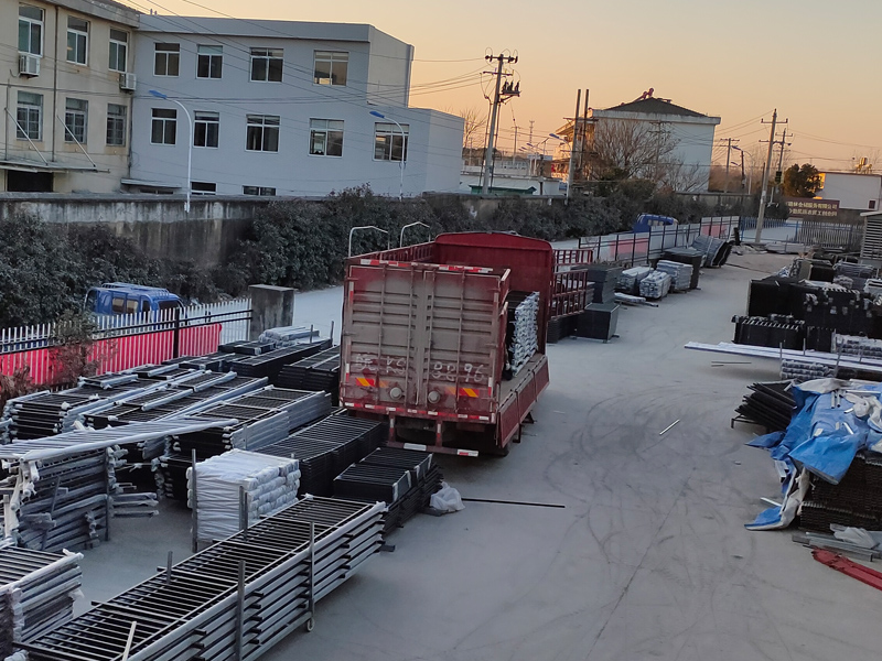 金用護欄2021年1月8日鋅鋼陽臺護欄發貨！