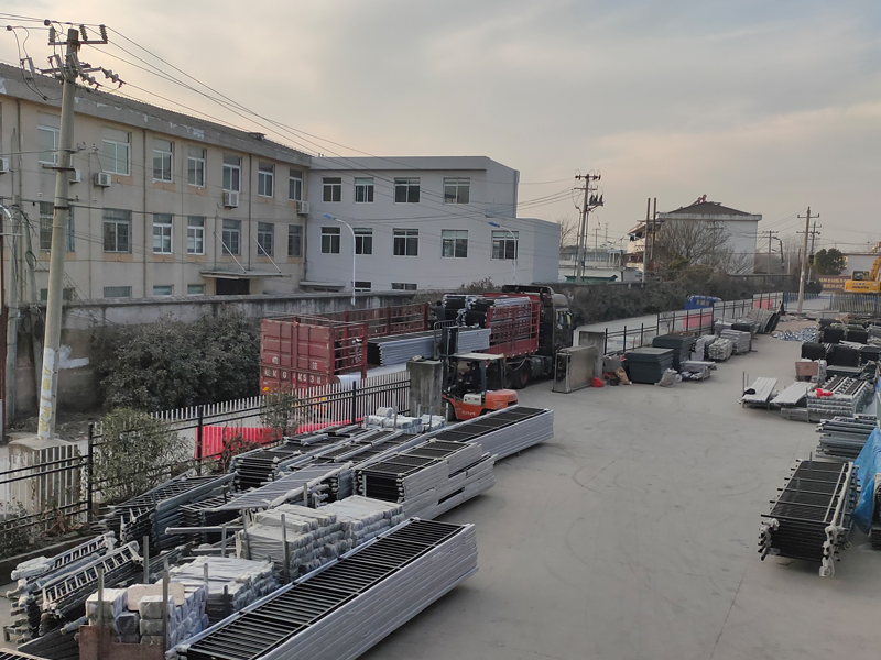  金用護欄2021年1月15日鋅鋼陽臺護欄發貨！