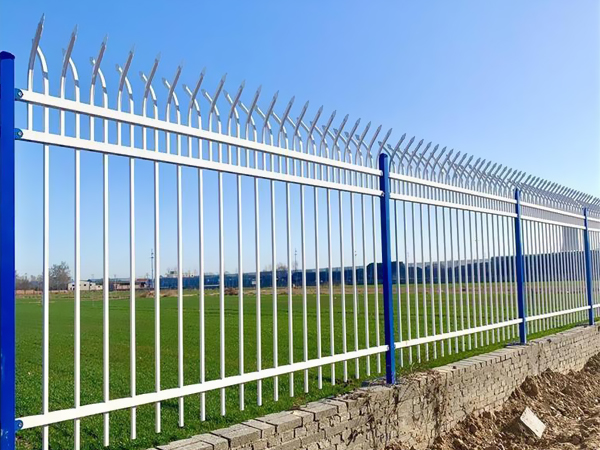 小區(qū)圍欄多少錢一米？