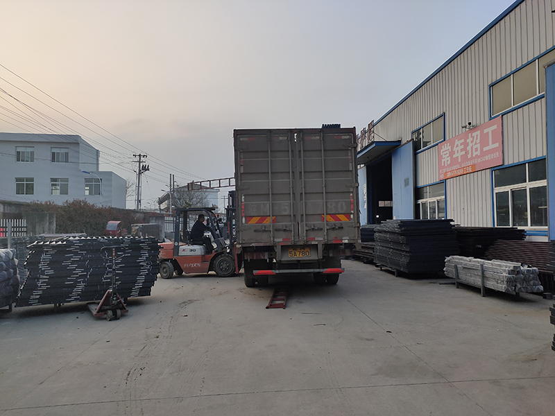 金用護欄2021年3月13日百葉窗發貨! 金用護欄2021年3月13日百葉窗發貨!