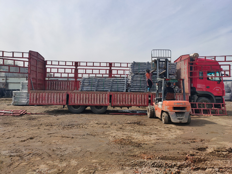 金用護(hù)欄2021年3月23日鋅鋼陽臺(tái)護(hù)欄發(fā)貨！