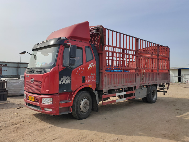 金用護欄2021年4月17日鋅鋼百葉窗發(fā)貨! 金用護欄2021年4月17日鋅鋼百葉窗發(fā)貨!