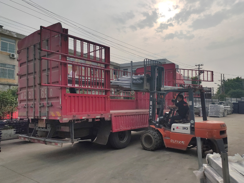 金用護(hù)欄2021年5月20日鋅鋼陽(yáng)臺(tái)護(hù)欄發(fā)貨! 金用護(hù)欄2021年5月20日鋅鋼陽(yáng)臺(tái)護(hù)欄發(fā)貨!