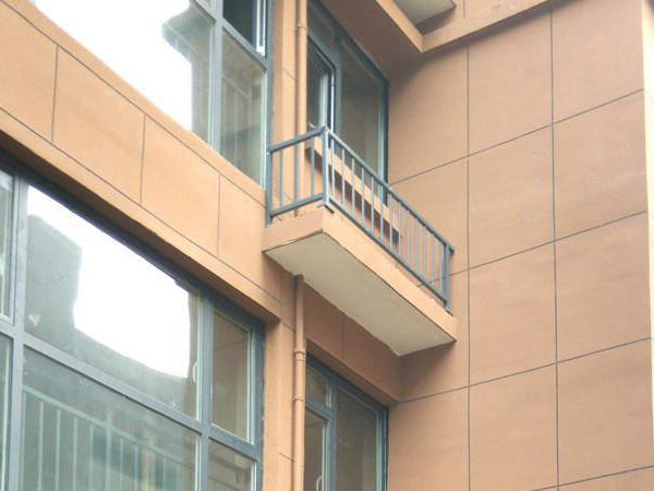 空調護欄有必要安裝嗎？