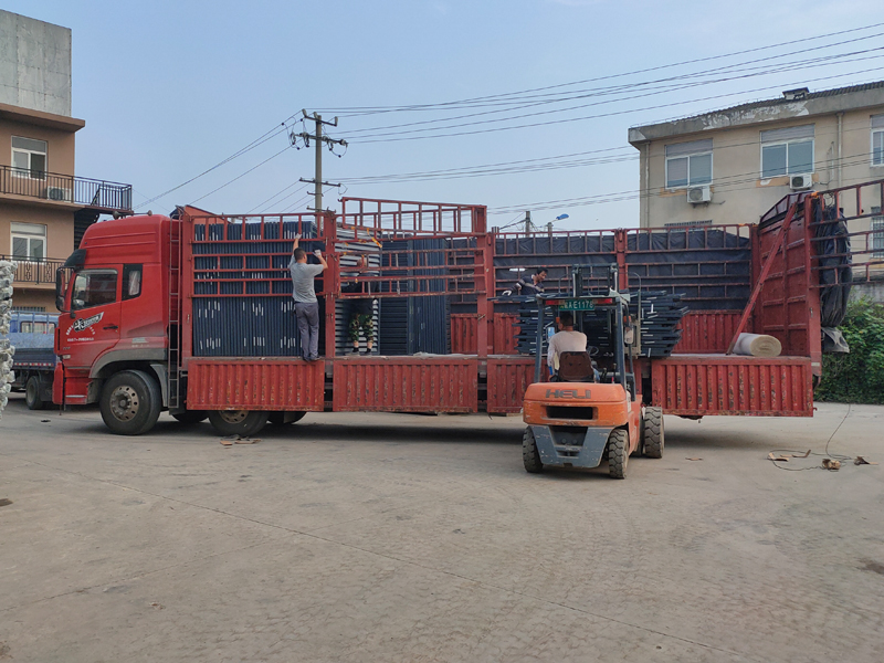 金用護欄2021年6月30日鋅鋼百葉窗發(fā)貨! 金用護欄2021年6月30日鋅鋼百葉窗發(fā)貨!