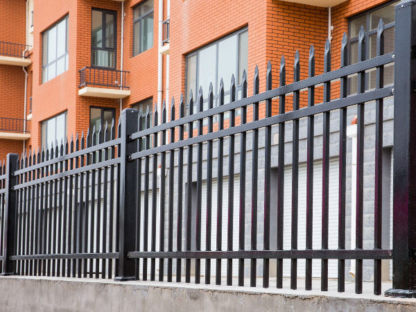 圍墻護欄定制定做注意事項