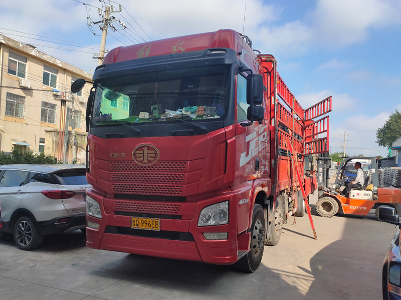 金用護欄2021年8月7日鋅鋼百葉窗發(fā)貨！