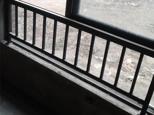 飄窗護(hù)欄用什么材質(zhì)好? 飄窗護(hù)欄用什么材質(zhì)好?