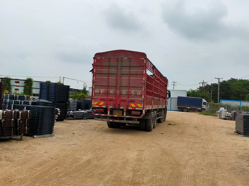 金用護欄2021年9月7日鋅鋼空調護欄發貨！