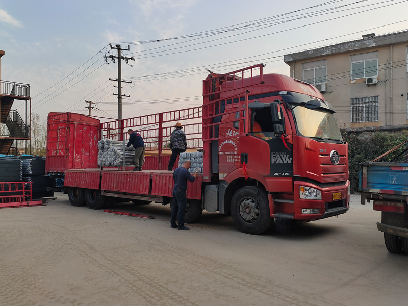 金用護(hù)欄2021年11月22日鋅鋼陽臺(tái)護(hù)欄發(fā)貨！