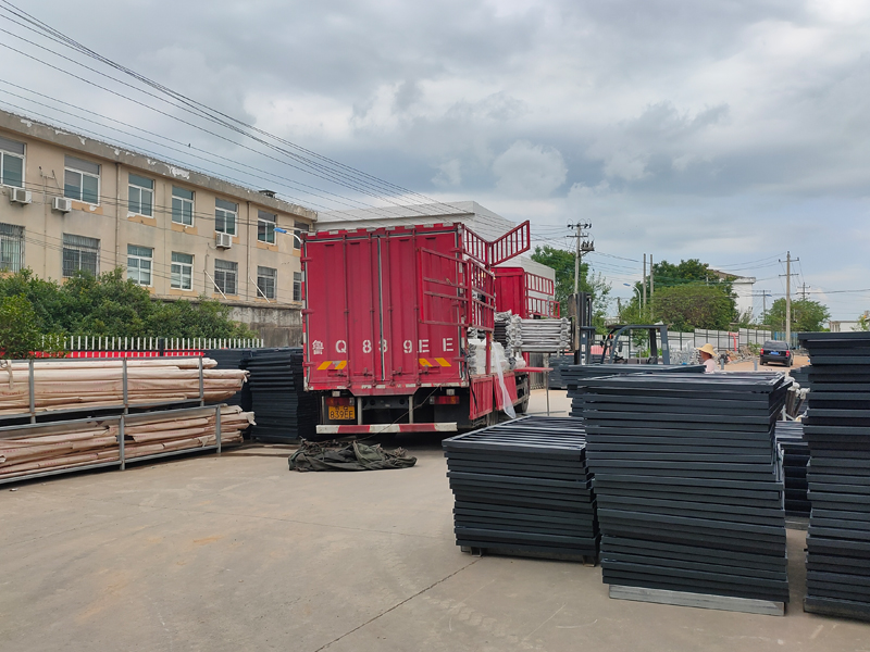 金用護(hù)欄2022年7月1日鋅鋼陽臺護(hù)欄裝車發(fā)貨! 金用護(hù)欄2022年7月1日鋅鋼陽臺護(hù)欄裝車發(fā)貨!