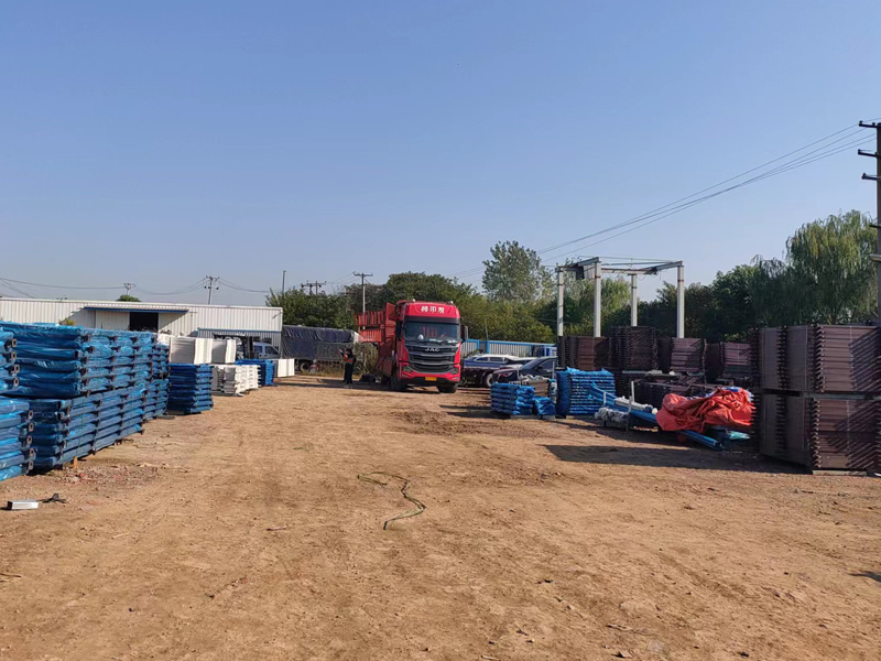 金用護欄2022年10月14日鋅鋼飄窗欄桿裝車發貨！