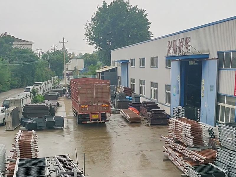 2023年6月10日鋅鋼連廊欄桿裝車發貨！