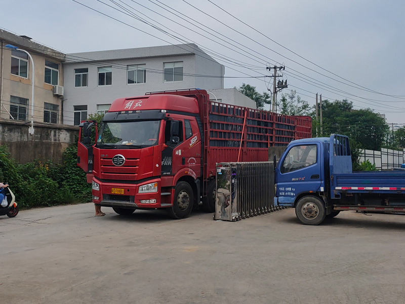 2023年6月21日鋁合金百葉窗裝車發(fā)貨！