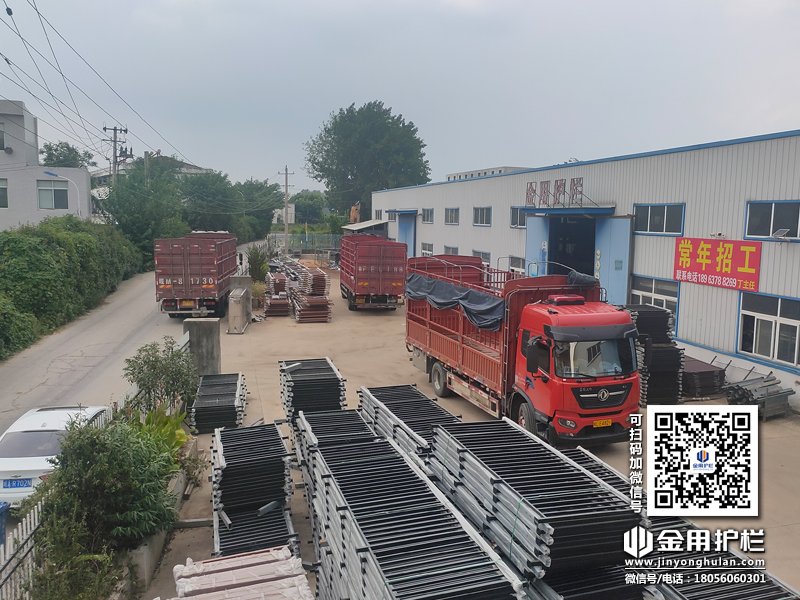 2023年8月18日鋅鋼百葉窗裝車發貨！