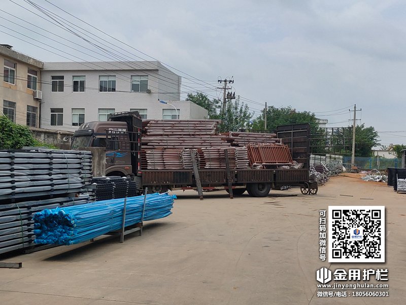 2023年8月31日鋅鋼陽臺護欄裝車發(fā)貨！