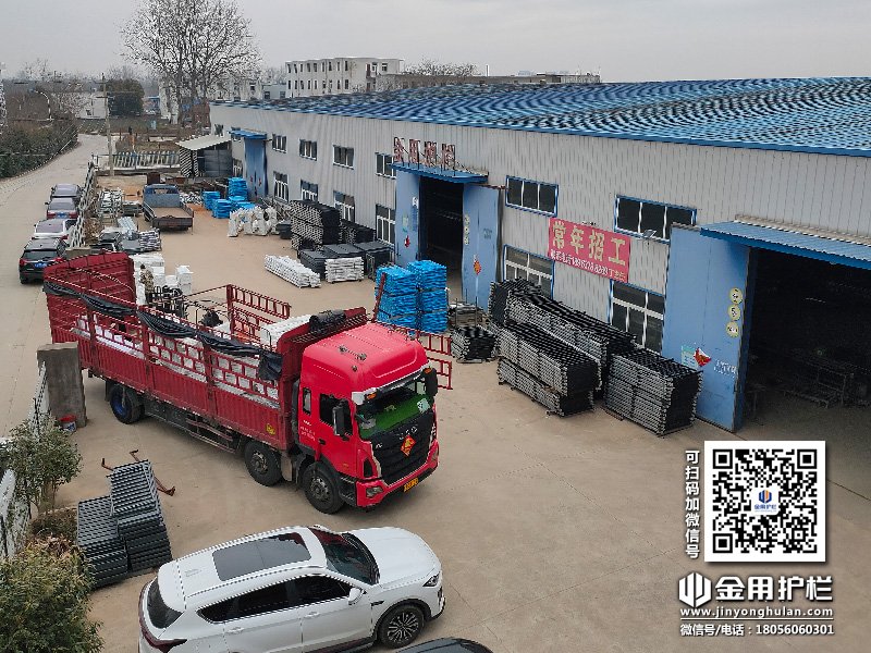 2024年3月4日鋅鋼空調護欄裝車發貨！