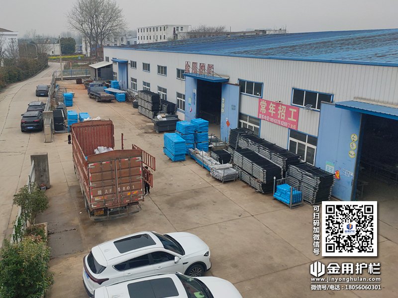 2024年3月29日鋅鋼組裝式欄桿裝車發(fā)貨! 2024年3月29日鋅鋼組裝式欄桿裝車發(fā)貨!