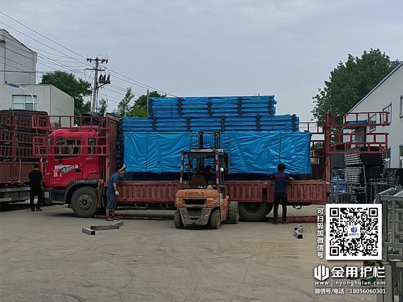 2024年6月11日鋅鋼陽臺護欄裝車發貨! 2024年6月11日鋅鋼陽臺護欄裝車發貨!