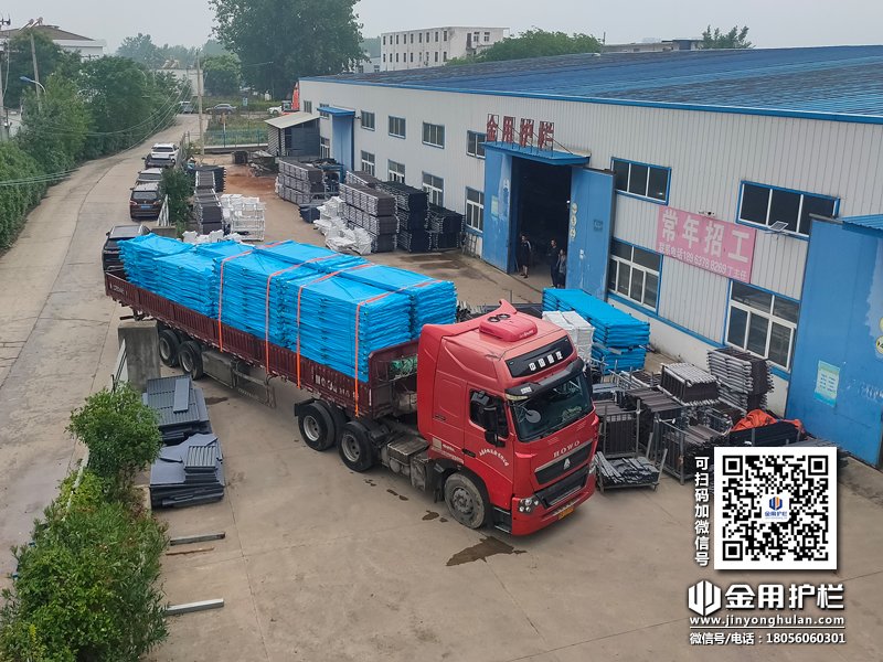 2024年6月21日鋅鋼陽臺欄桿裝車發貨！