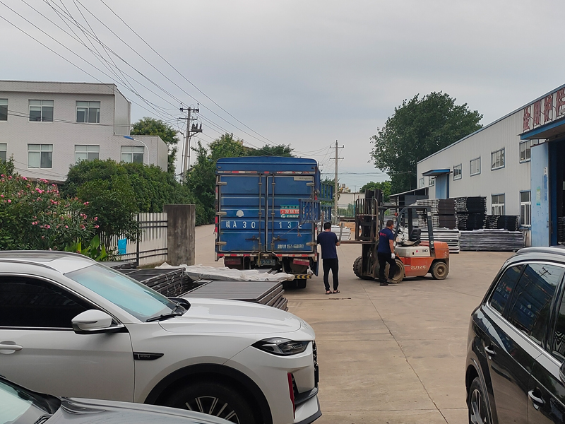 2024年7月19日鋁合金百葉窗裝車發貨！