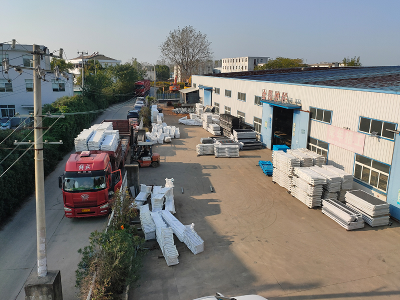 2024年11月4日鋅鋼飄窗欄桿裝車發(fā)貨！