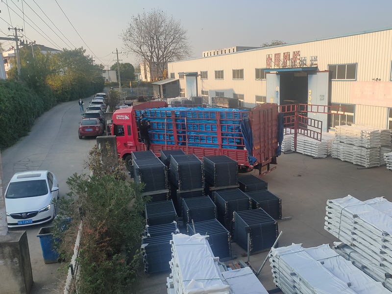 2024年11月13日鋅鋼樓梯欄桿扶手裝車發(fā)貨! 2024年11月13日鋅鋼樓梯欄桿扶手裝車發(fā)貨!