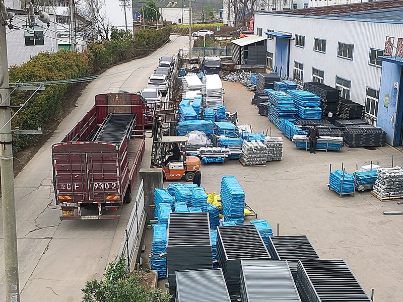 2025年3月26日鋅鋼圍墻護欄裝車發(fā)貨！