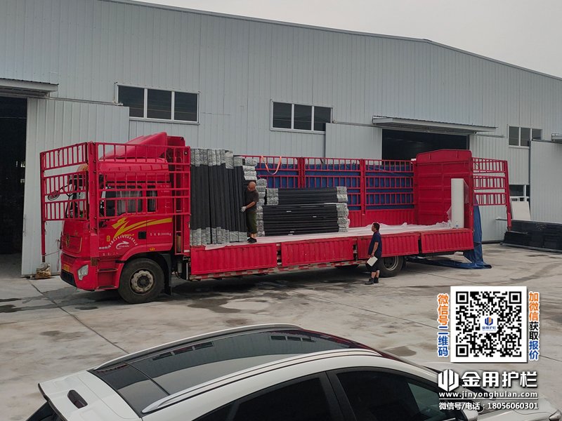 2025年6月26日鋁合金百葉窗裝車(chē)發(fā)貨！