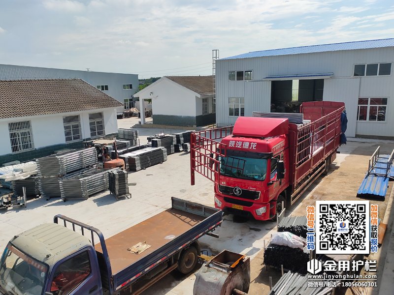 2025年6月30日鋁合金百葉窗裝車發貨！