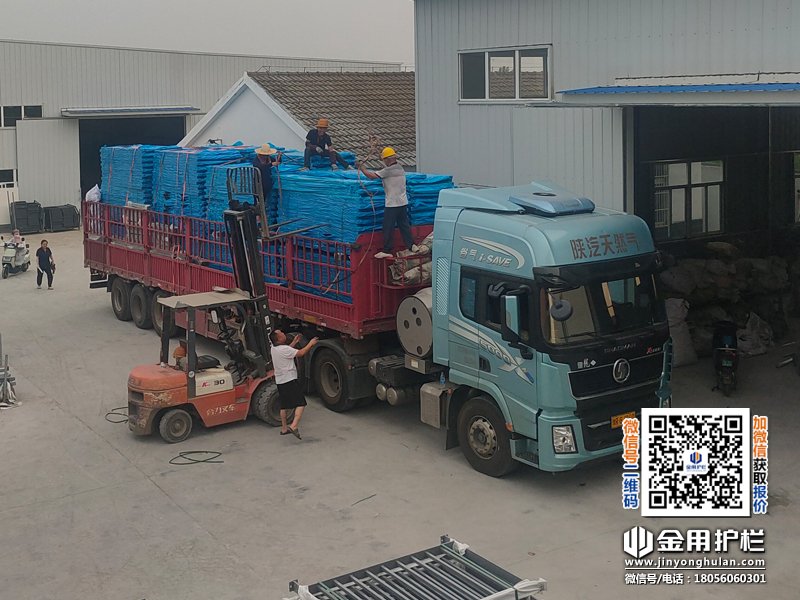 2025年7月15日鋅鋼陽(yáng)臺(tái)欄桿裝車(chē)發(fā)貨! 2025年7月15日鋅鋼陽(yáng)臺(tái)欄桿裝車(chē)發(fā)貨!